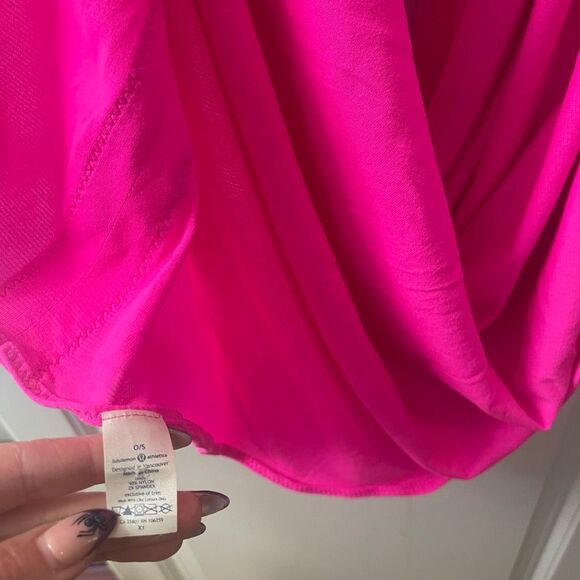 Lululemon Hot Pink Scarf Wrap One size Read Description - Picture 2 of 6